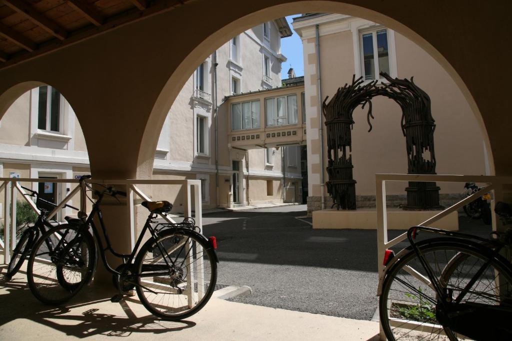 Residence Les Cordeliers Авиньон Экстерьер фото